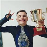 Profesor de Salsa y Bachata da clases principiantes, intermedio y avanzado